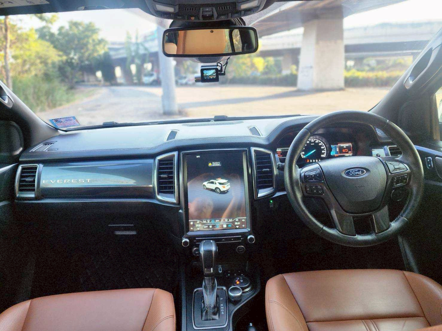 FORD EVEREST 2.0 BI-TURBO 4WD TITANIUM PLUS TOP A/T ปี 2022 - Image 12