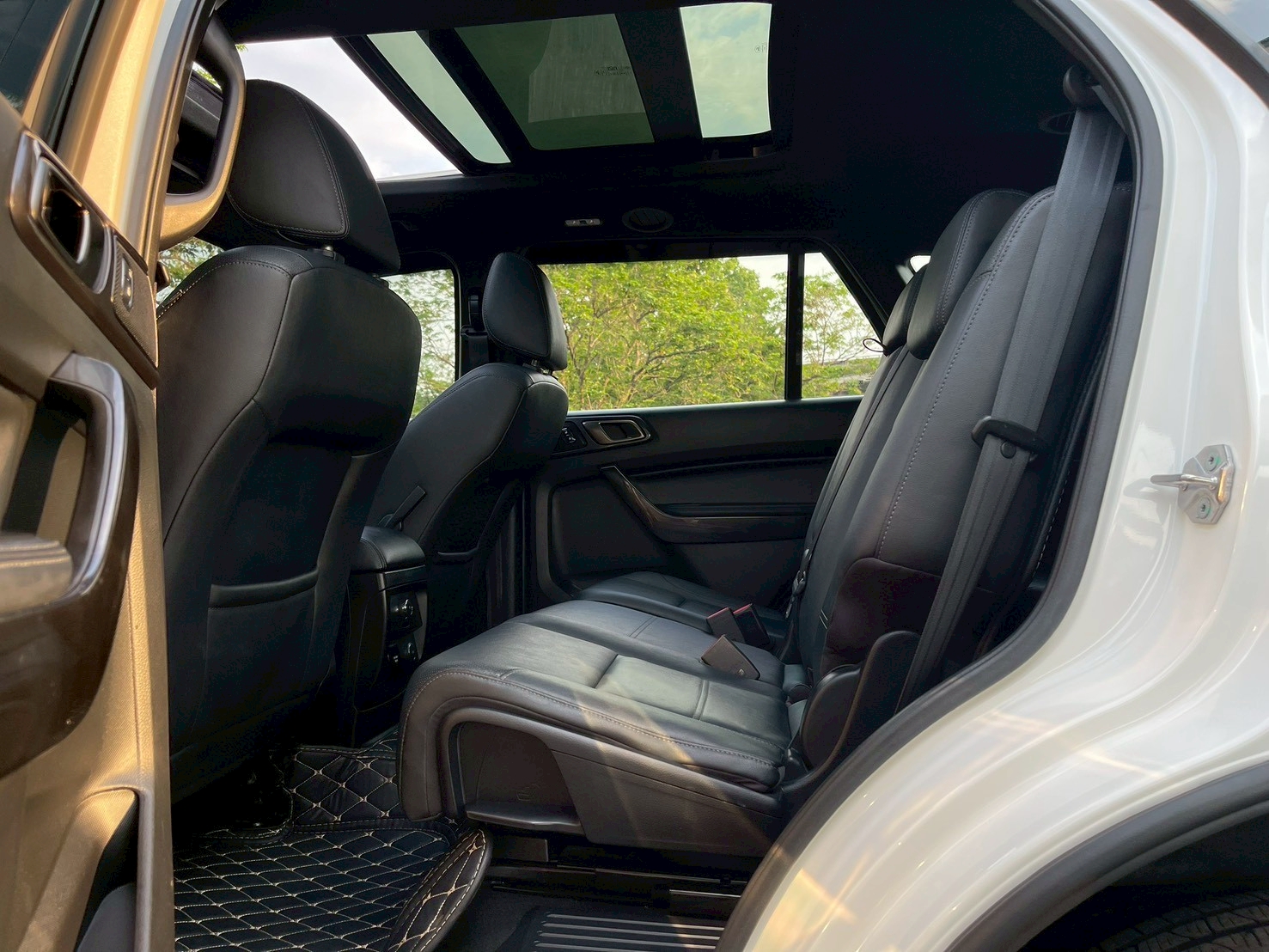 FORD EVEREST 2.0 turbo Titanium Plus 2WD TOP AT 2021 - Image 11