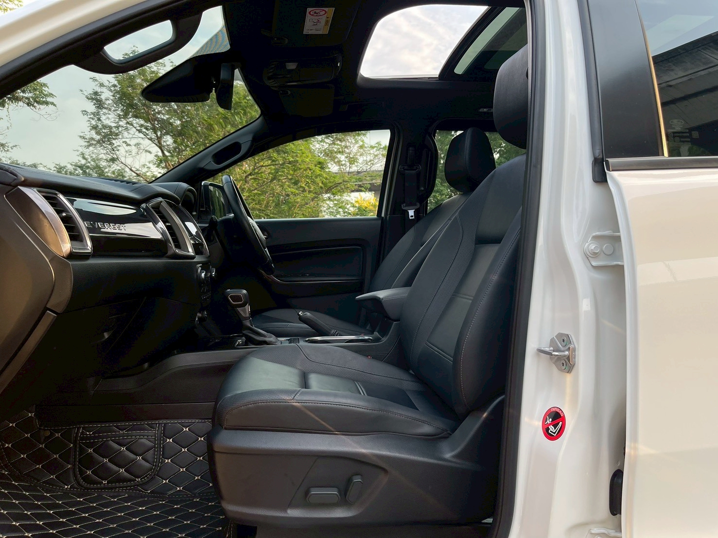 FORD EVEREST 2.0 turbo Titanium Plus 2WD TOP AT 2021 - Image 8