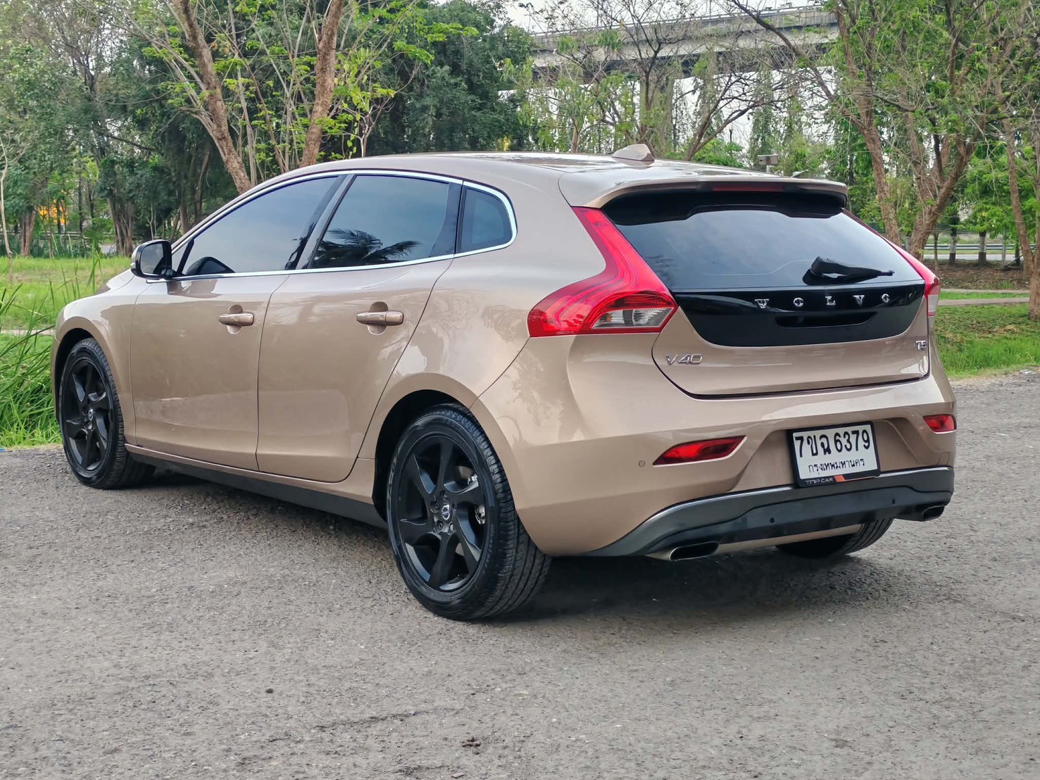 Volvo V40 T5 (Facelift) ปี 2013 จด 2014 - Image 7