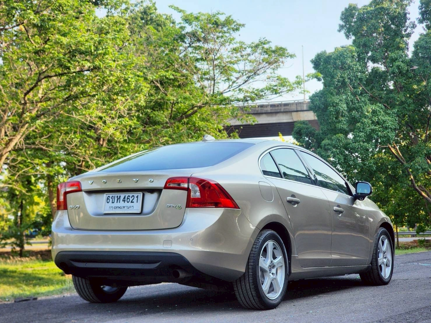 VOLVO S60 DRIVE 1.6 เบนซิน ปี 2013 - Image 5