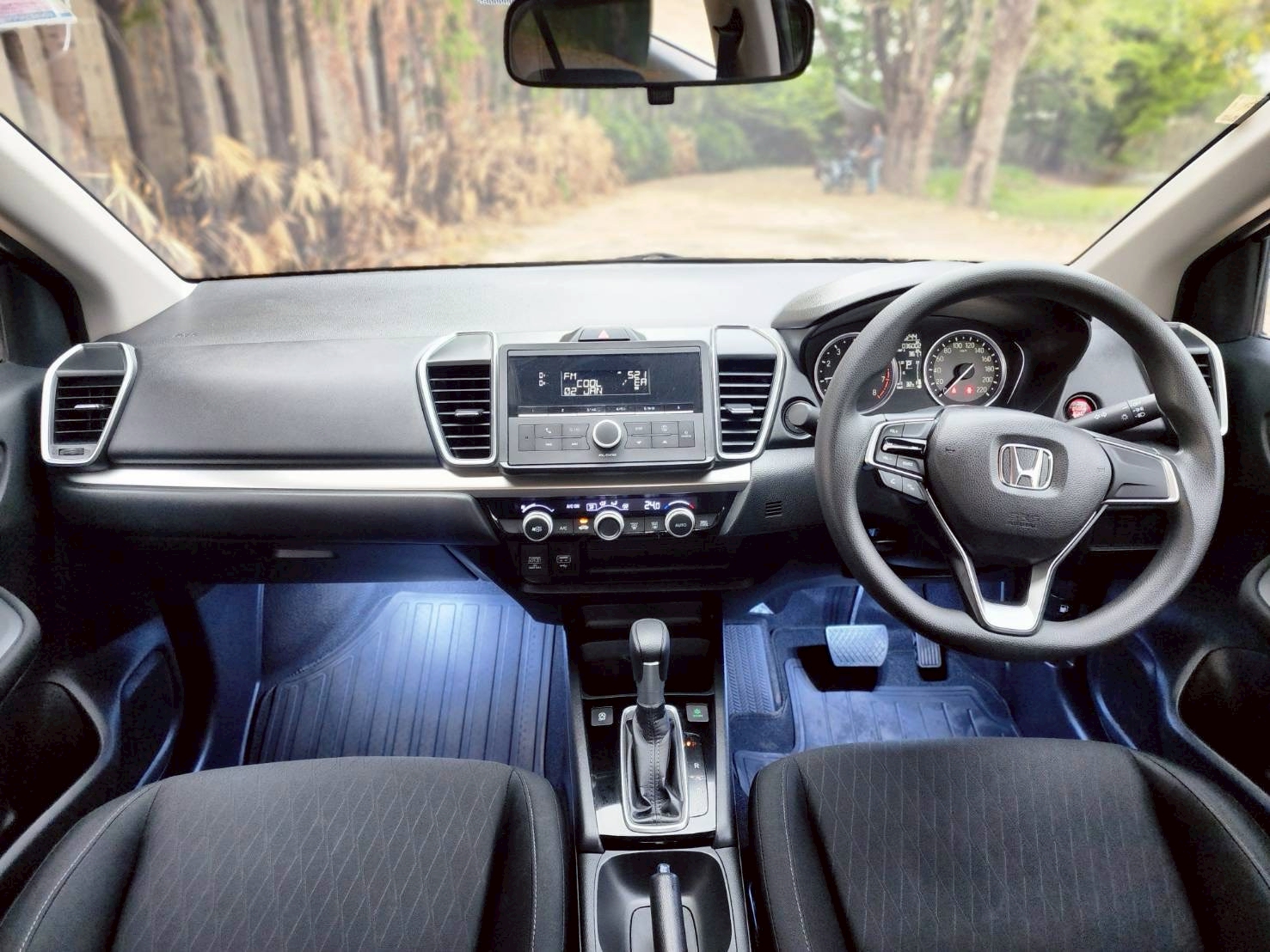 HONDA CITY 1.0 TURBO V SEDAN ปี 2023 - Image 12