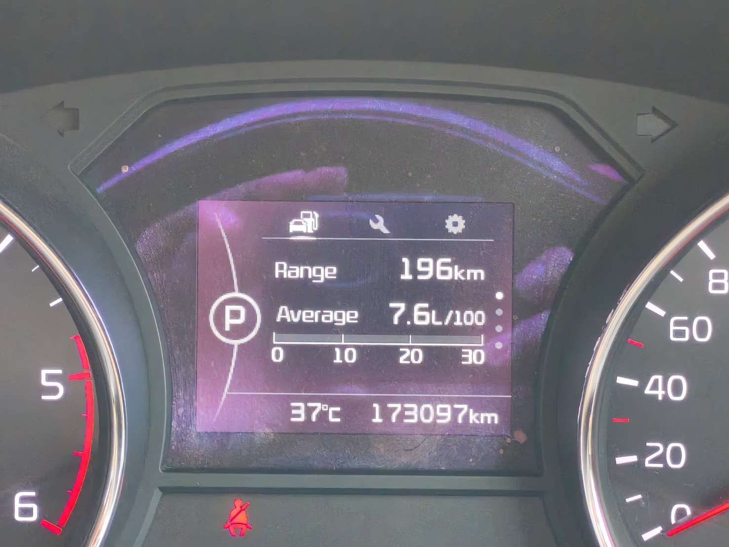 KIA GRAND CARNIVAL 2.2 EX TOP A/T ปี 2017 - Image 17