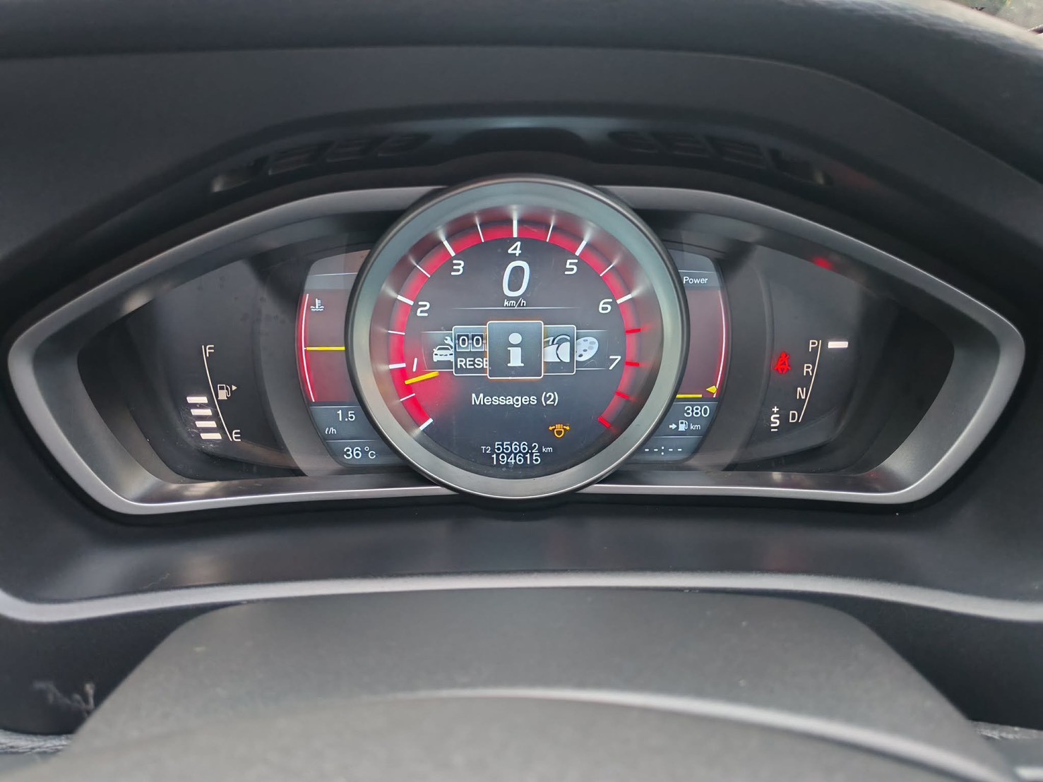 Volvo V40 T5 (Facelift) ปี 2013 จด 2014 - Image 15