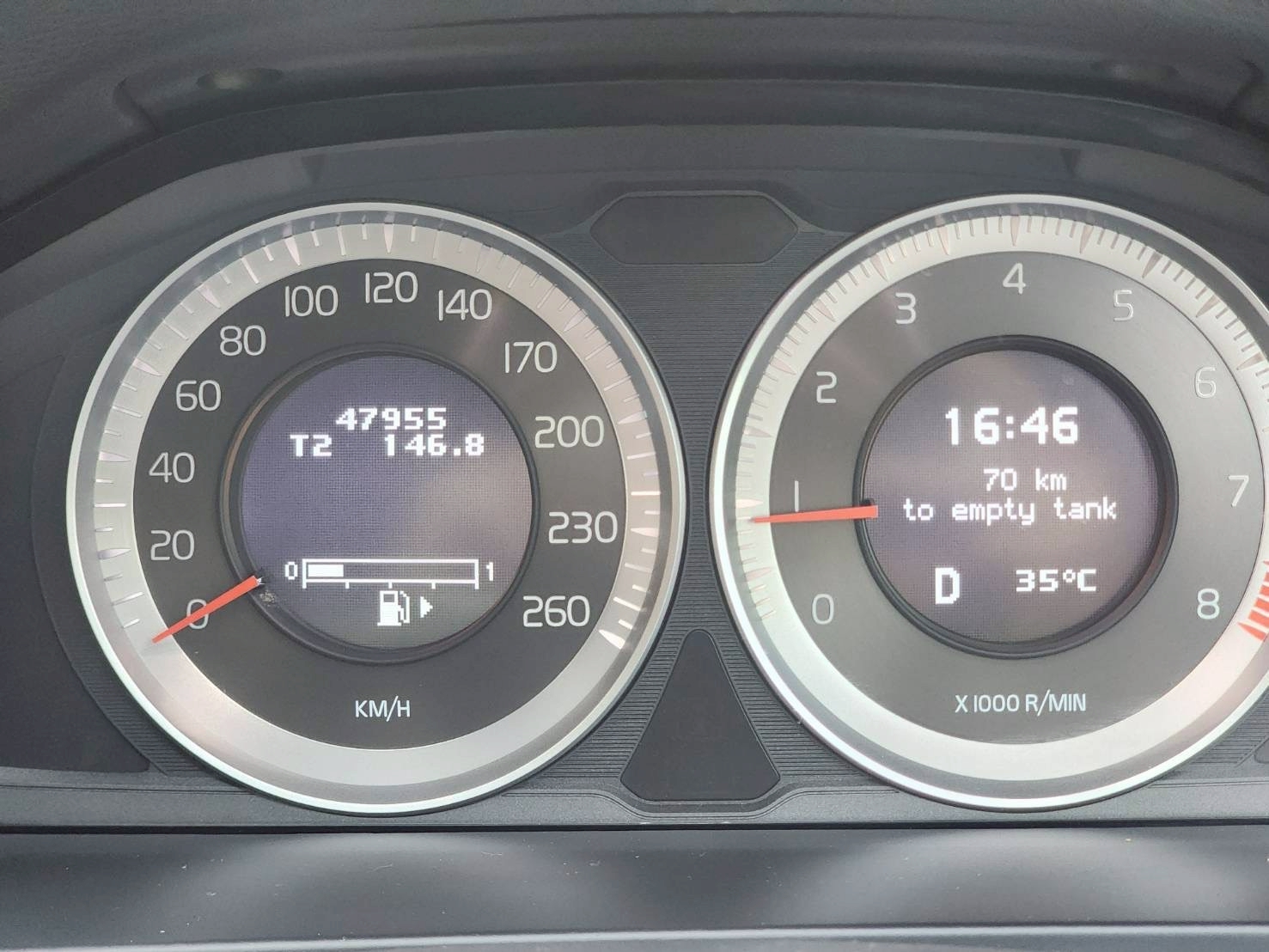 VOLVO S60 DRIVE 1.6 เบนซิน ปี 2013 - Image 14