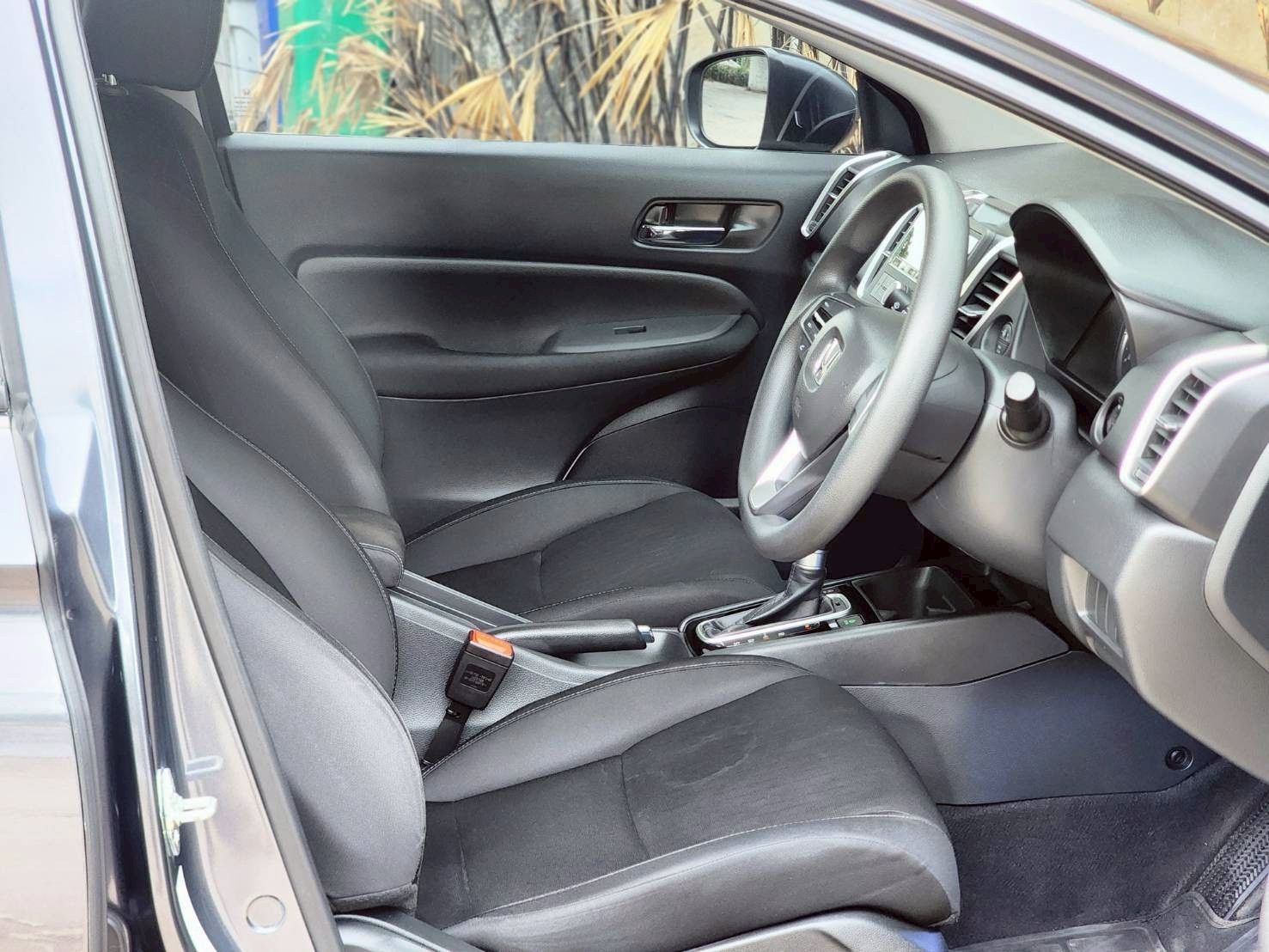 HONDA CITY 1.0 TURBO V SEDAN ปี 2023 - Image 8