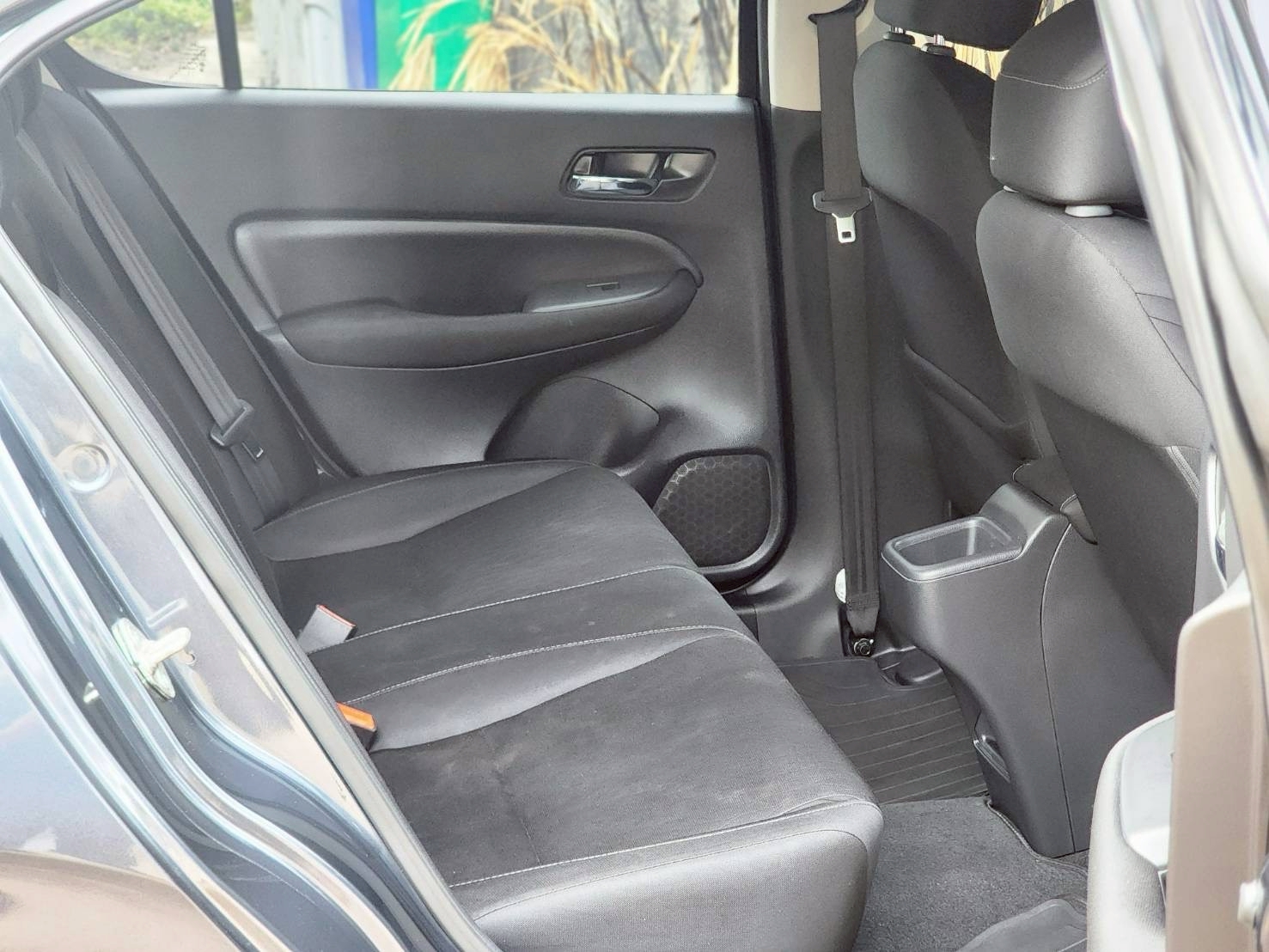HONDA CITY 1.0 TURBO V SEDAN ปี 2023 - Image 9