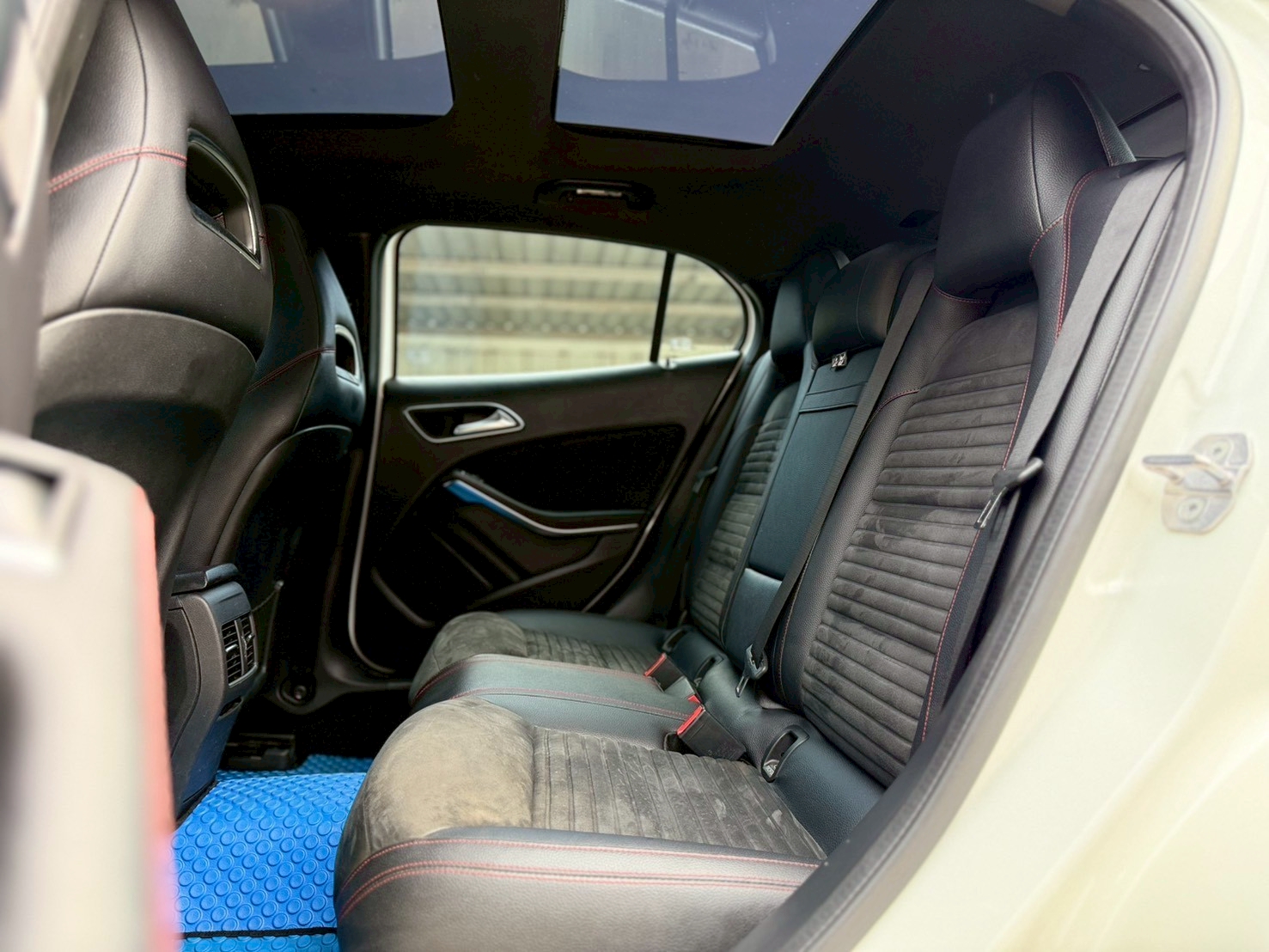 MERCEDES BENZ GLA250 AMG SUNROOF FACELIFT TOP ปี 2018 จด 2019 - Image 11