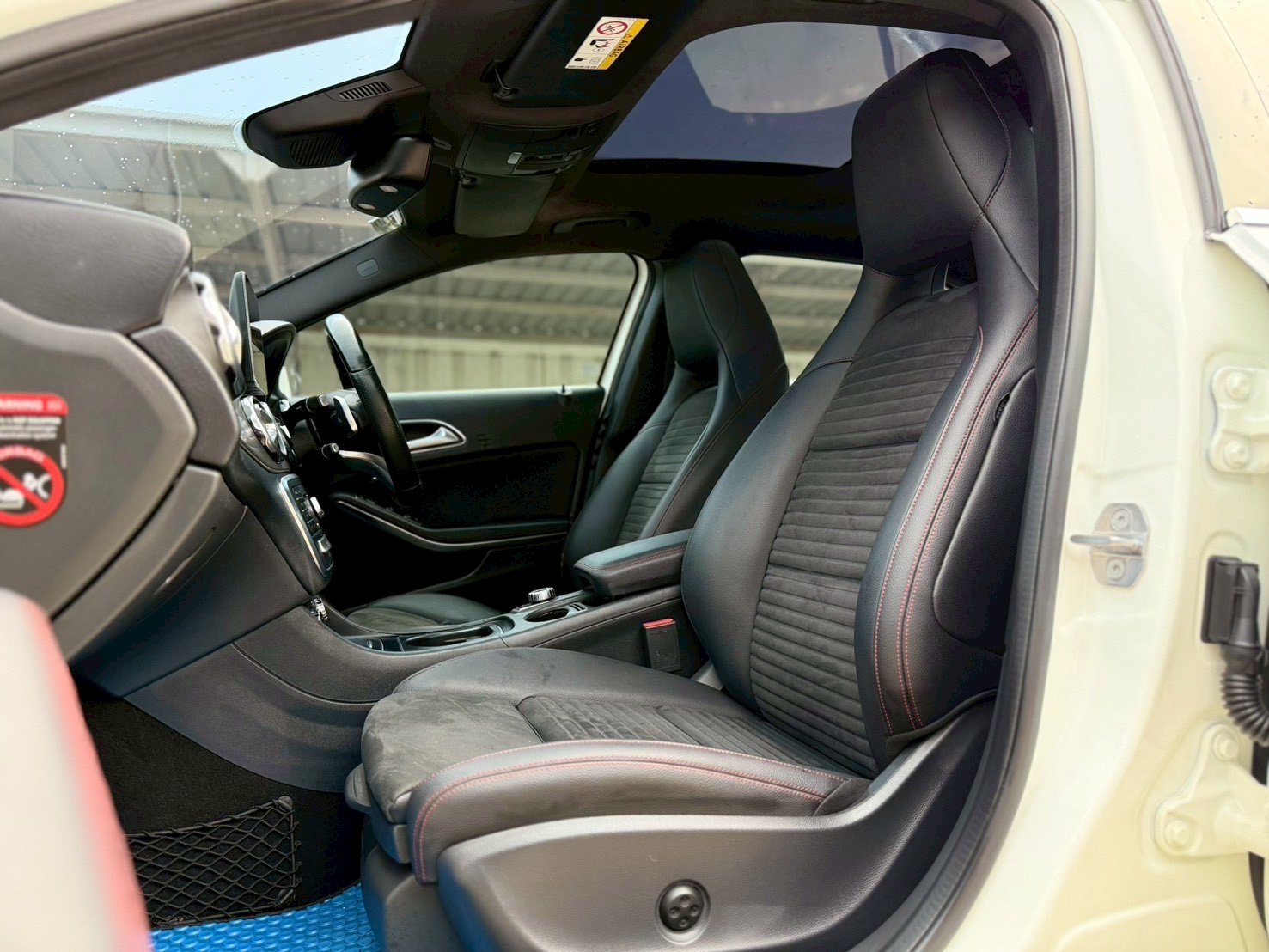 MERCEDES BENZ GLA250 AMG SUNROOF FACELIFT TOP ปี 2018 จด 2019 - Image 10