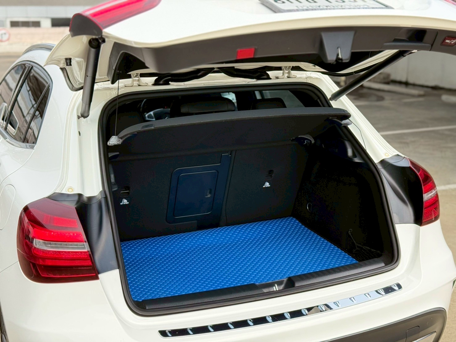 MERCEDES BENZ GLA250 AMG SUNROOF FACELIFT TOP ปี 2018 จด 2019 - Image 17