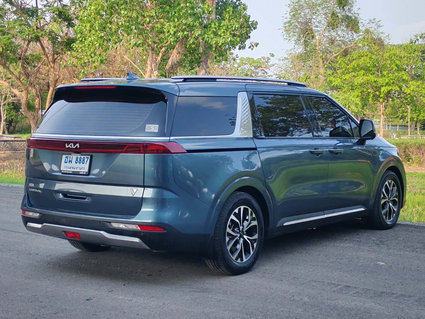 KIA GRAND CARNIVAL 2.2 SXL TOP ปี 2022 - Image 5