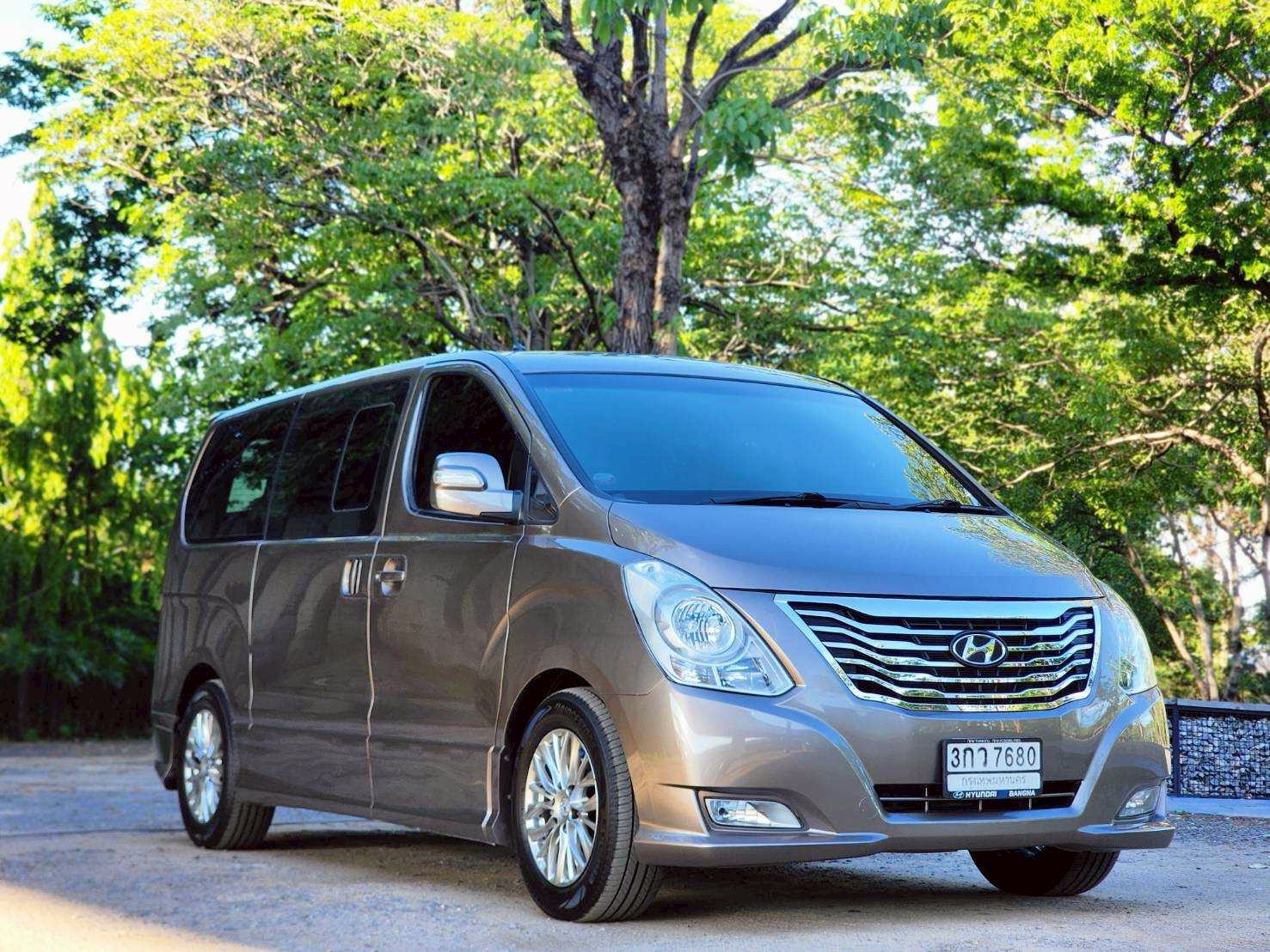 HYUNDAI GRAND STAREX 2.5 PREMIUM ปี 2013 จด 2014 - Image 18