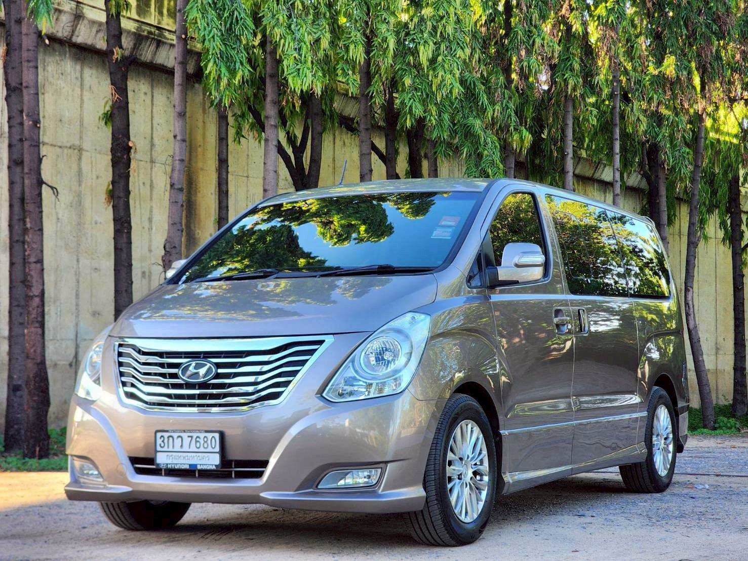 HYUNDAI GRAND STAREX 2.5 PREMIUM ปี 2013 จด 2014
