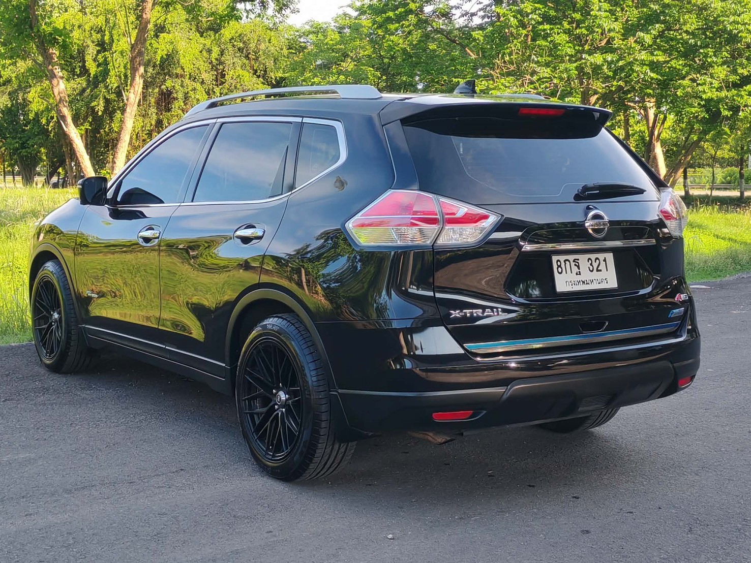 NISSAN X-TRAIL 2.0 V HYBRID 4X4 ปี 2017 - Image 7