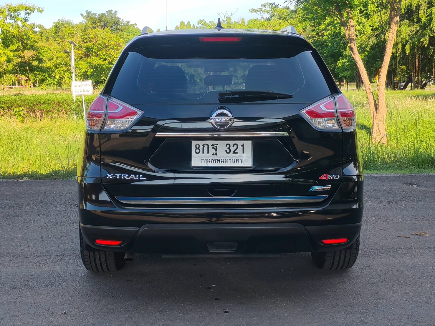 NISSAN X-TRAIL 2.0 V HYBRID 4X4 ปี 2017 - Image 6