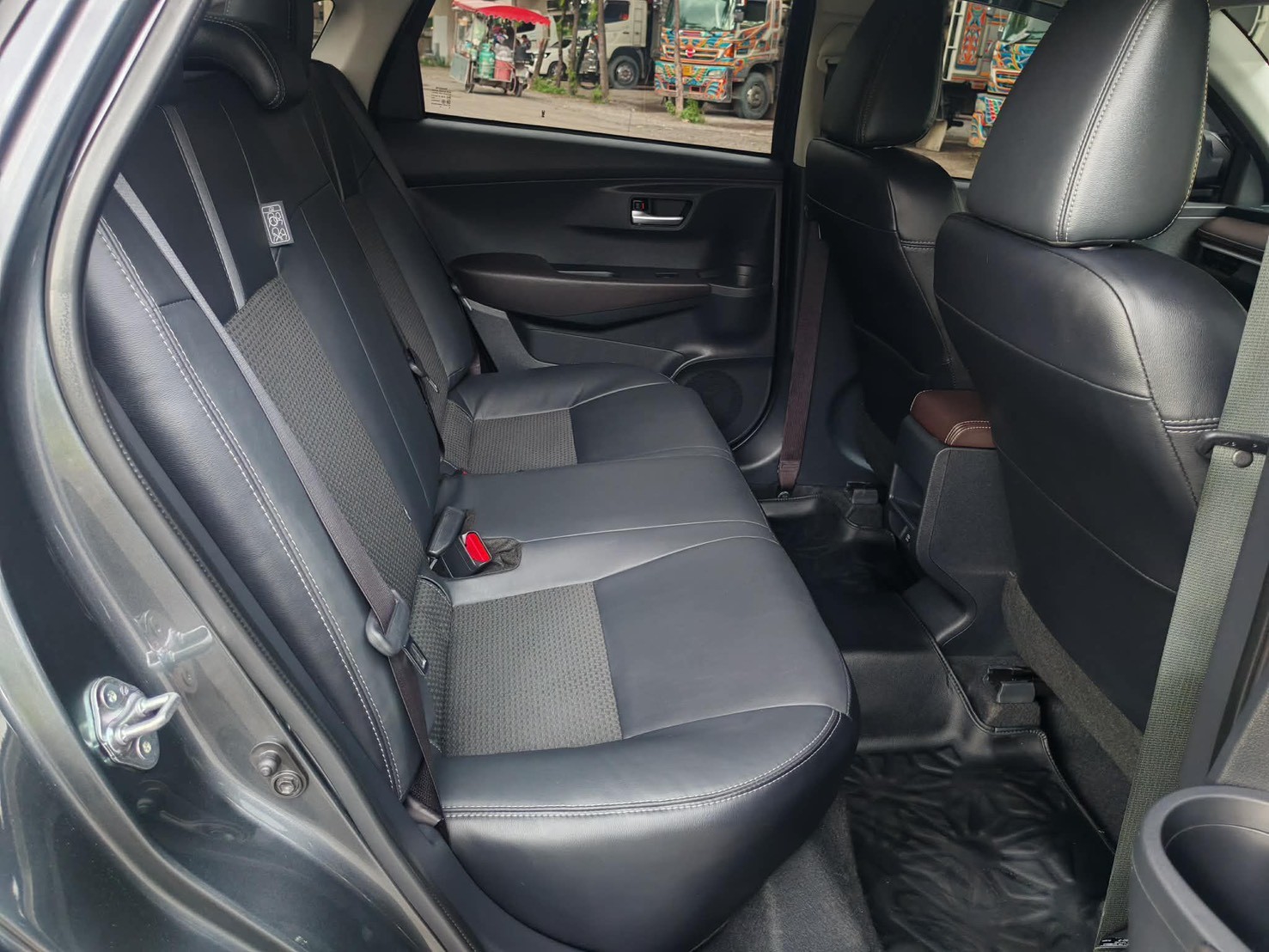 TOYOTA YARIS ATIV 1.2 SMART ปี 2025 - Image 9