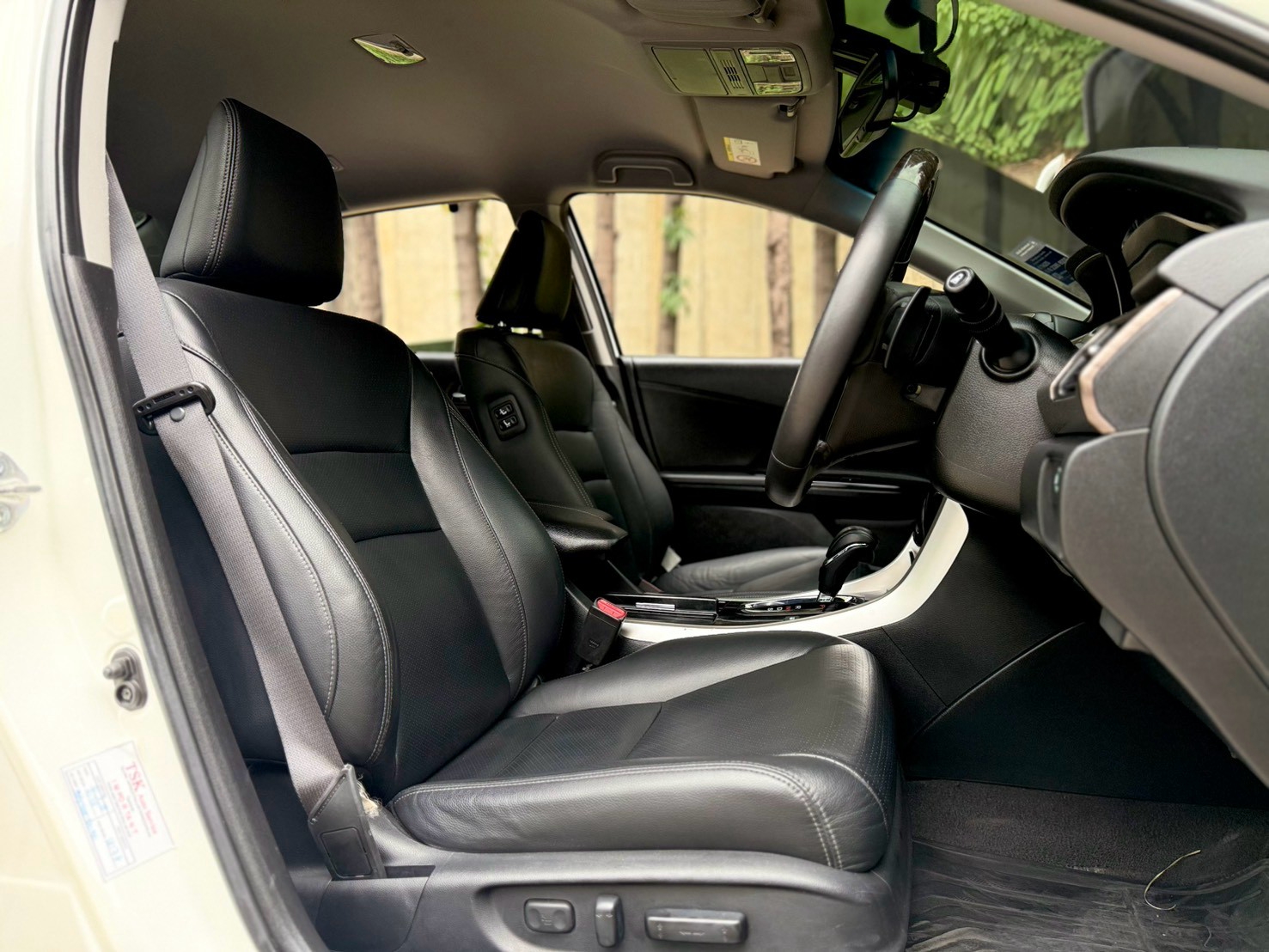 HONDA ACCORD 2.4 EL MNC ปี 2016 - Image 8