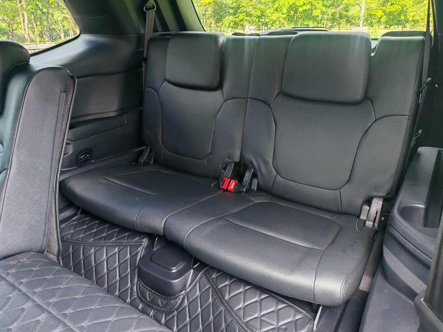 Ford Everest Next Gen 2.0 Bi-Turbo Titanium Plus 10AT 4WD ปี2022 - Image 12