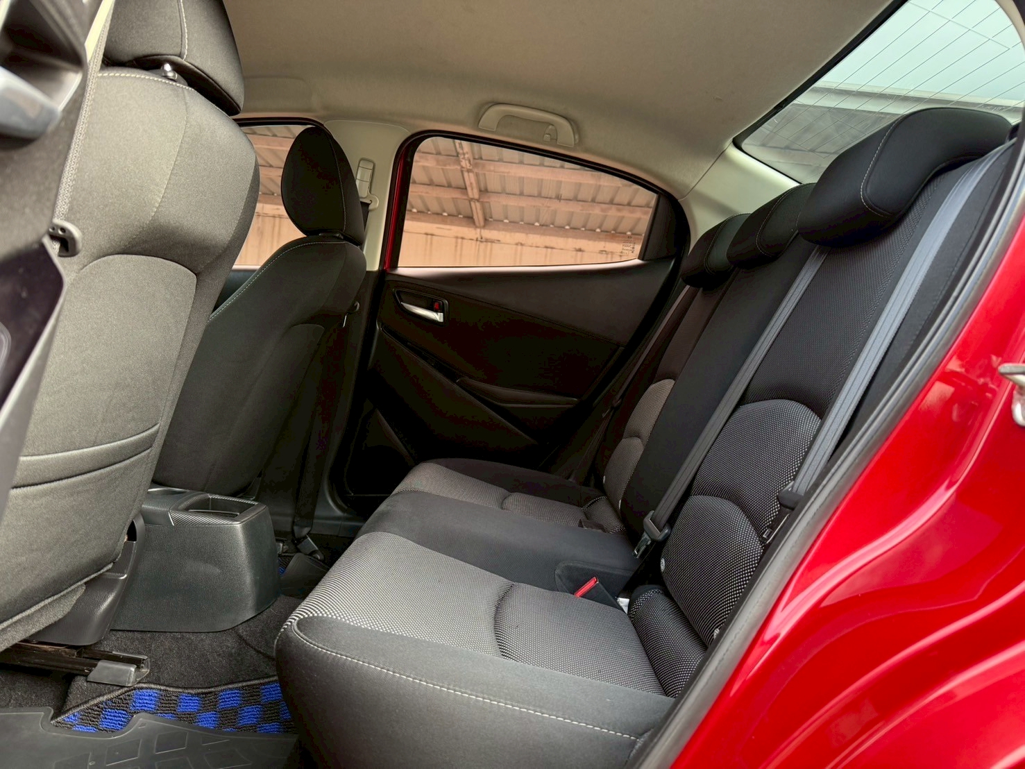 Mazda 2 1.3 Sedan High Connect ปี 2018 จดทะเบียน 2019 - Image 11