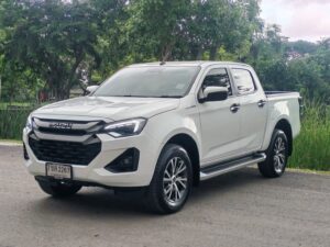 Isuzu Dmax Double Cab 3.0 M Hilander AT ปี 2024 จด 25