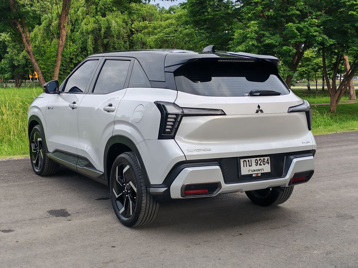 MITSUBISHI XFORCE 1.6HEV ULTIMATE TOP ปี 2025 - Image 5