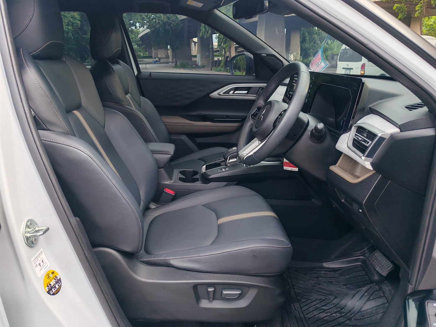 MITSUBISHI XFORCE 1.6HEV ULTIMATE TOP ปี 2025 - Image 8