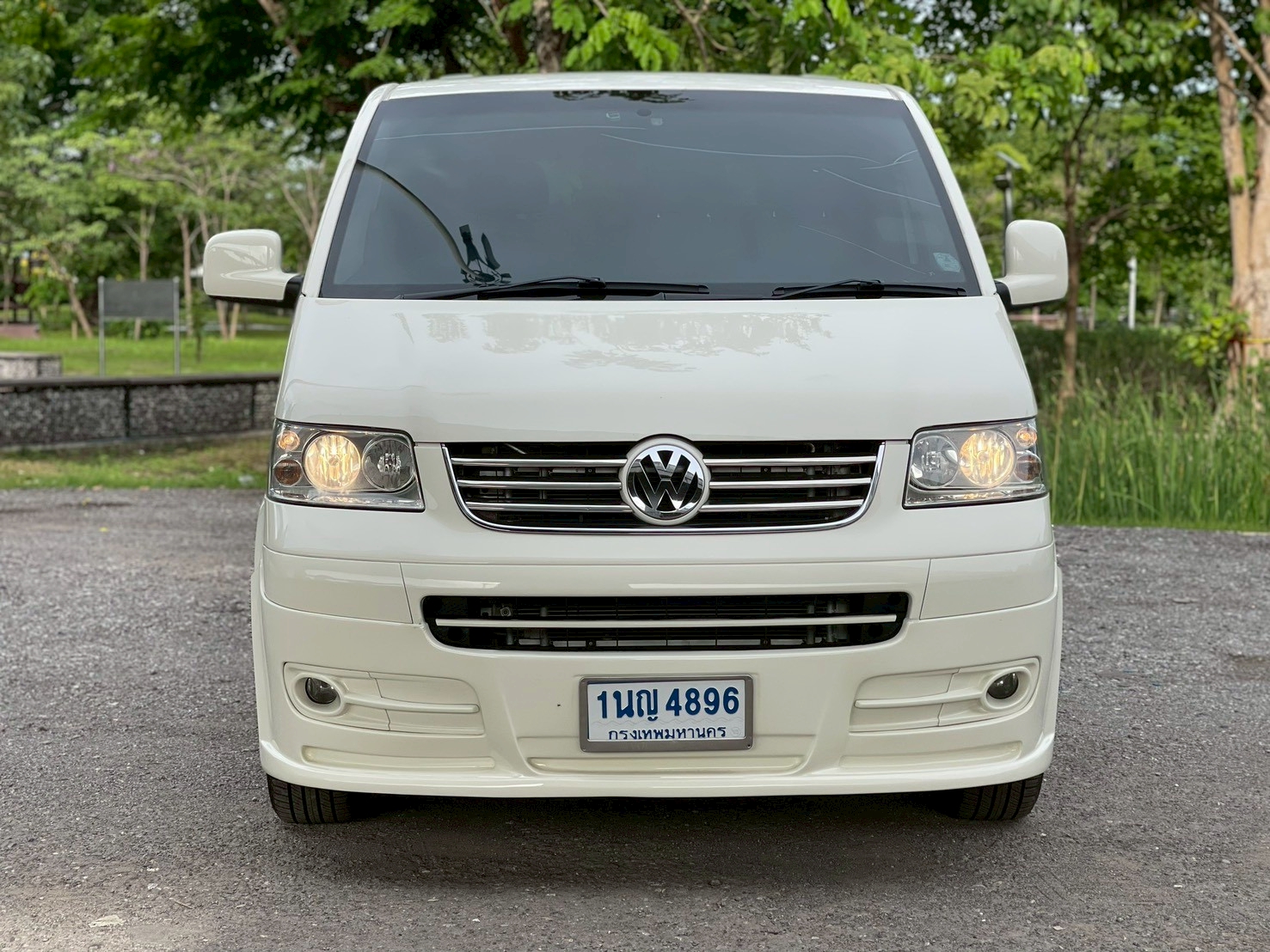 Volkswagen caravelle 2.5 TDI ปี 2010 - Image 3