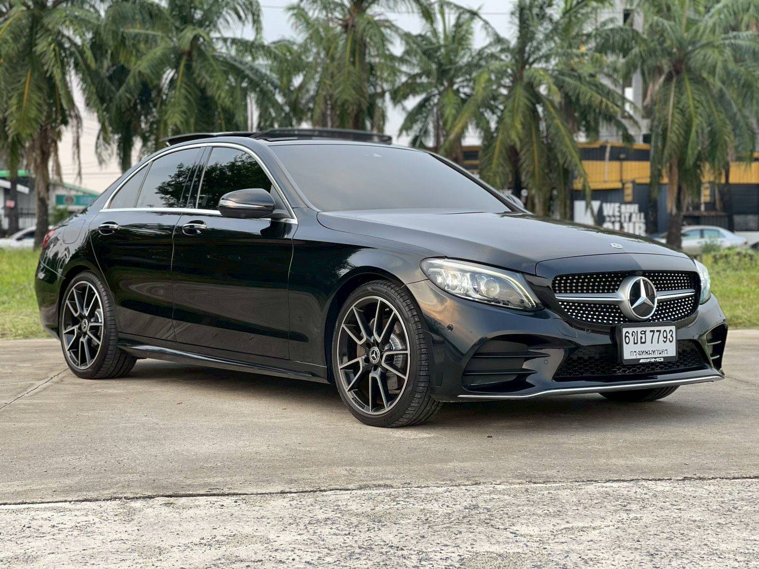 Benz C220d 2.0 AMG Dynamic facelife ปี 2020 - Image 2