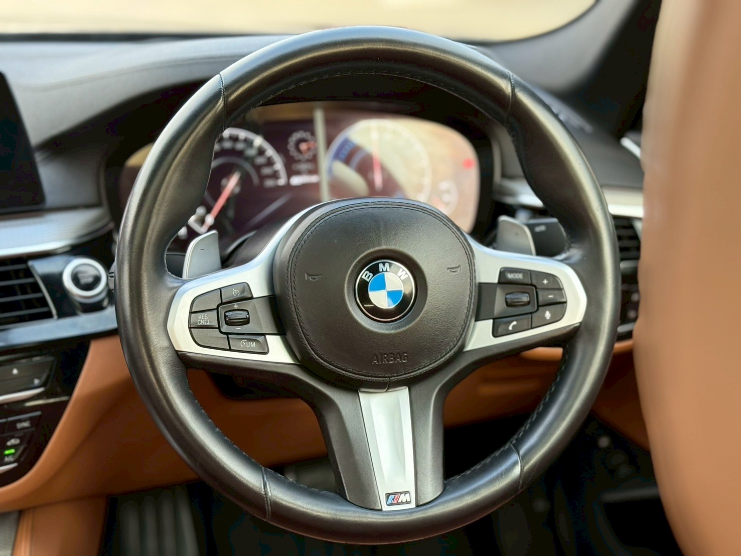 BMW 530e M-Sport ปี 2018 จด 2019 - Image 12