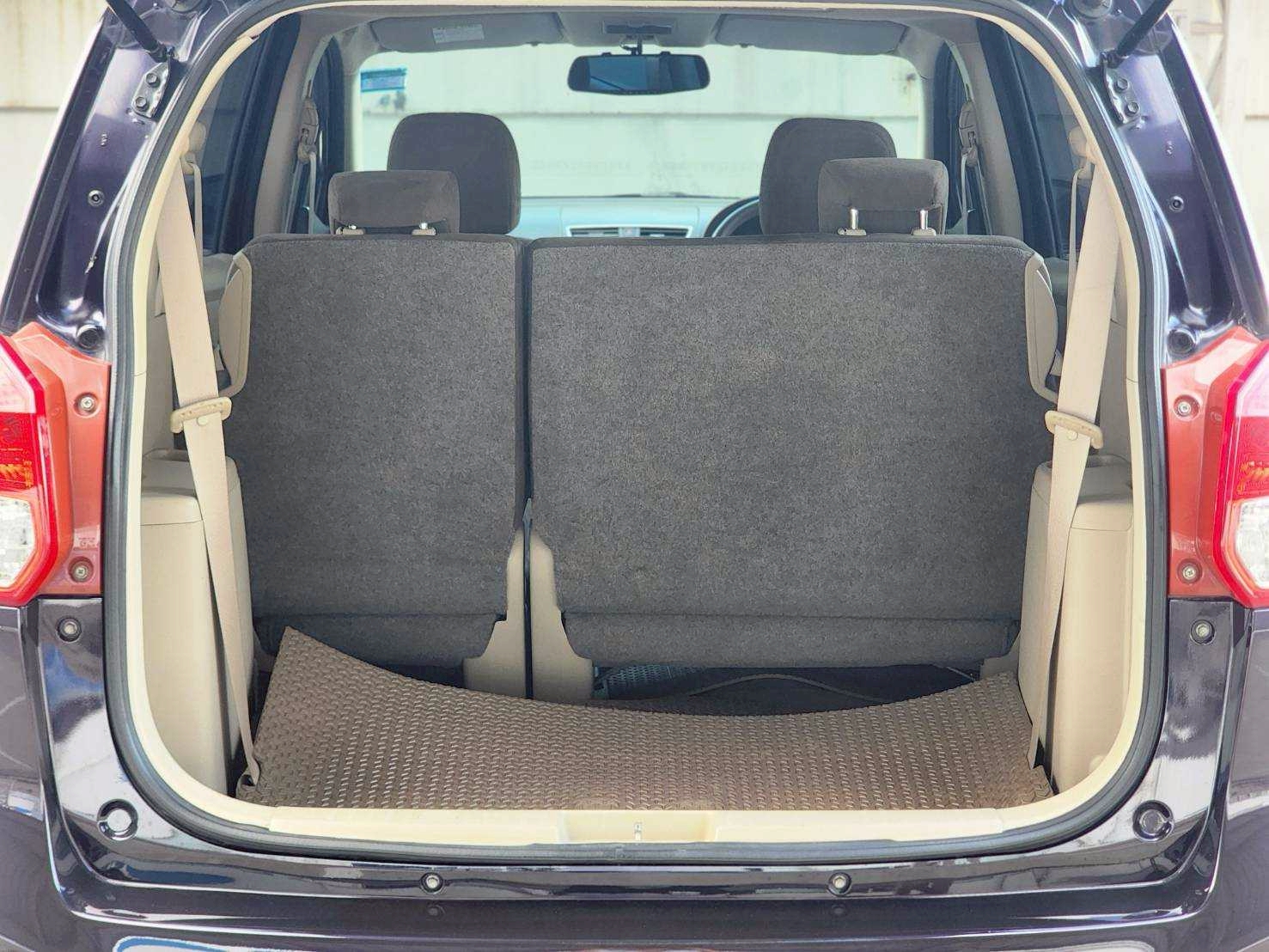 Suzuki Ertiga DREZA 1.4 GL ปี 2016 - Image 17