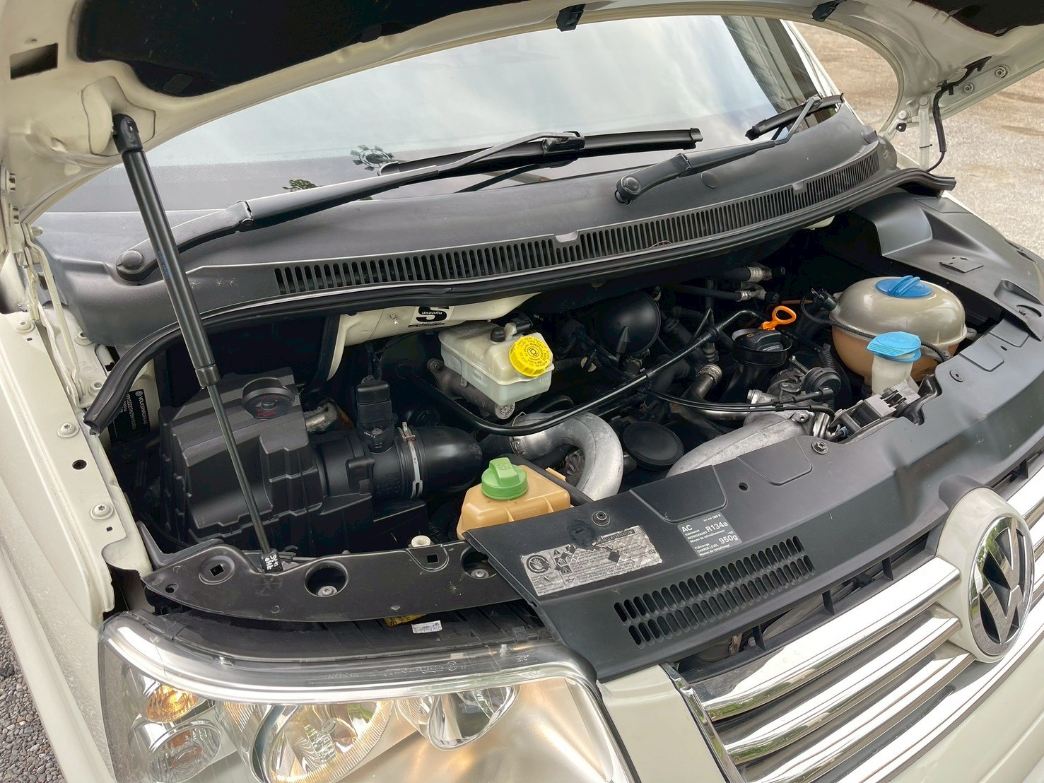 Volkswagen caravelle 2.5 TDI ปี 2010 - Image 19