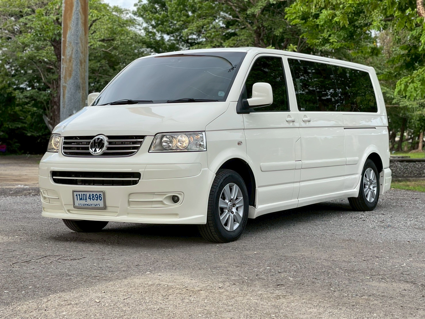 Volkswagen caravelle 2.5 TDI ปี 2010
