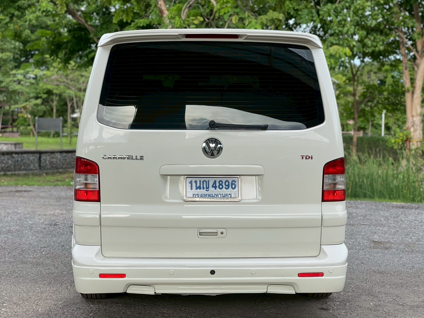 Volkswagen caravelle 2.5 TDI ปี 2010 - Image 6