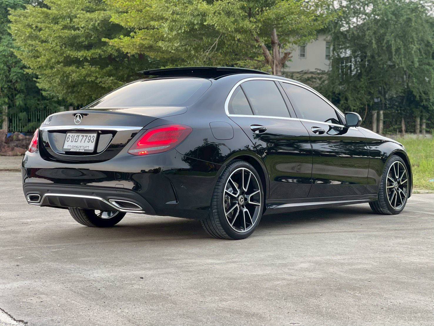 Benz C220d 2.0 AMG Dynamic facelife ปี 2020 - Image 7