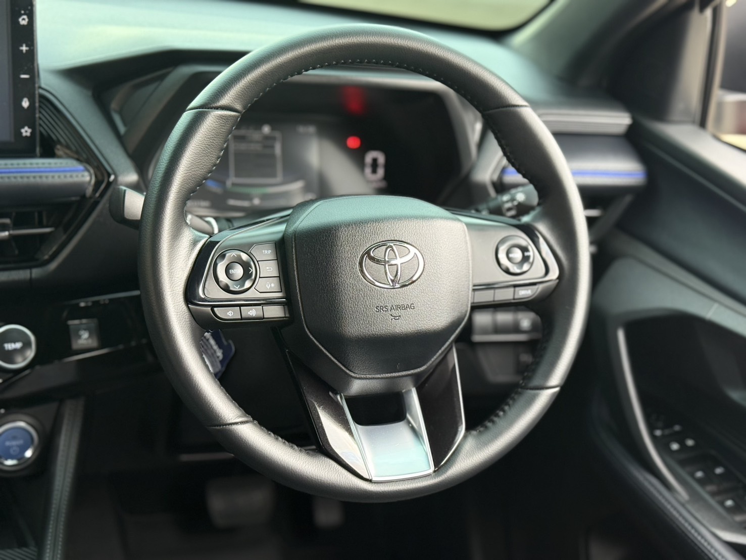 TOYOTA Yaris Cross 1.5 Hybrid Smart A/T ปี 2024 จด2025 - Image 13