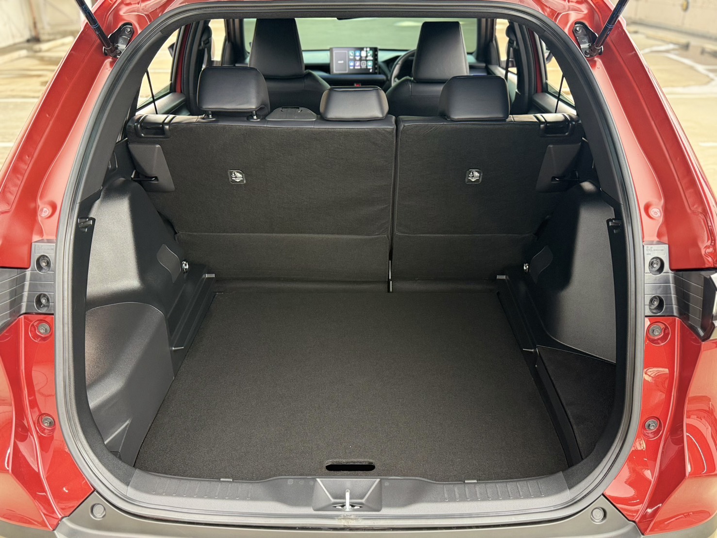 TOYOTA Yaris Cross 1.5 Hybrid Smart A/T ปี 2024 จด2025 - Image 17
