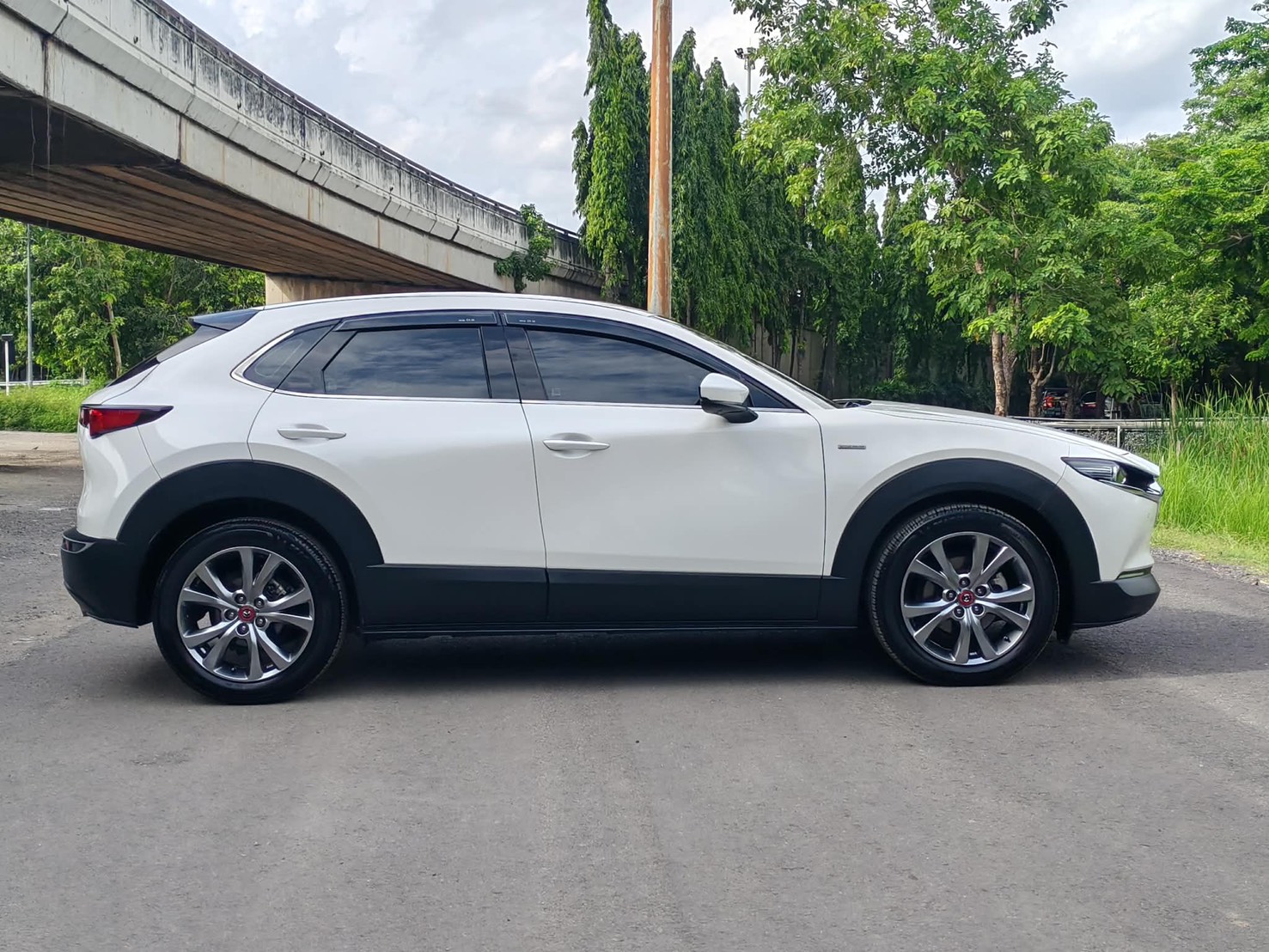 Mazda CX-30 2.0SP ตัวพิเศษ 100 ปี สีขาวมุก ปี2021 - Image 6