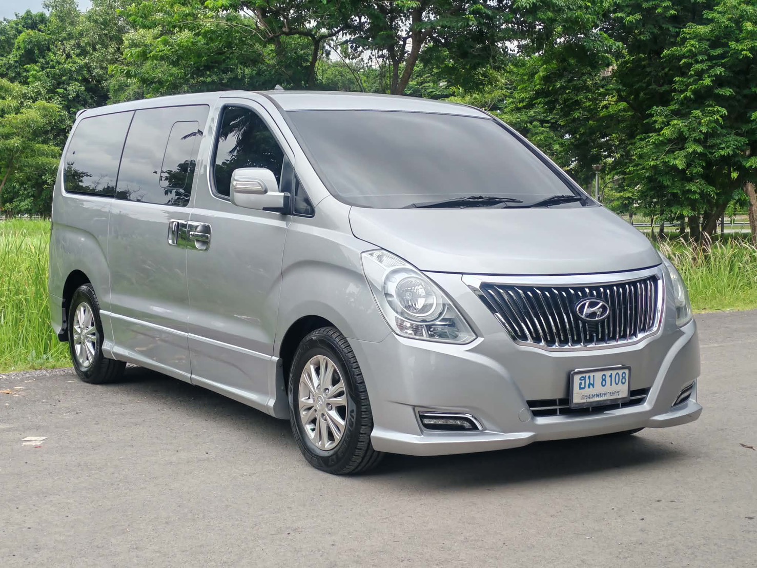 Hyundai H1 ตัว Deluxe ปี 2012 จด 2013 - Image 4