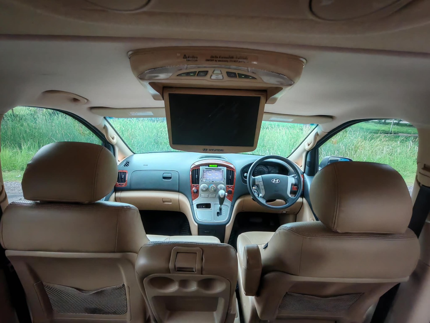 Hyundai H1 ตัว Deluxe ปี 2012 จด 2013 - Image 15