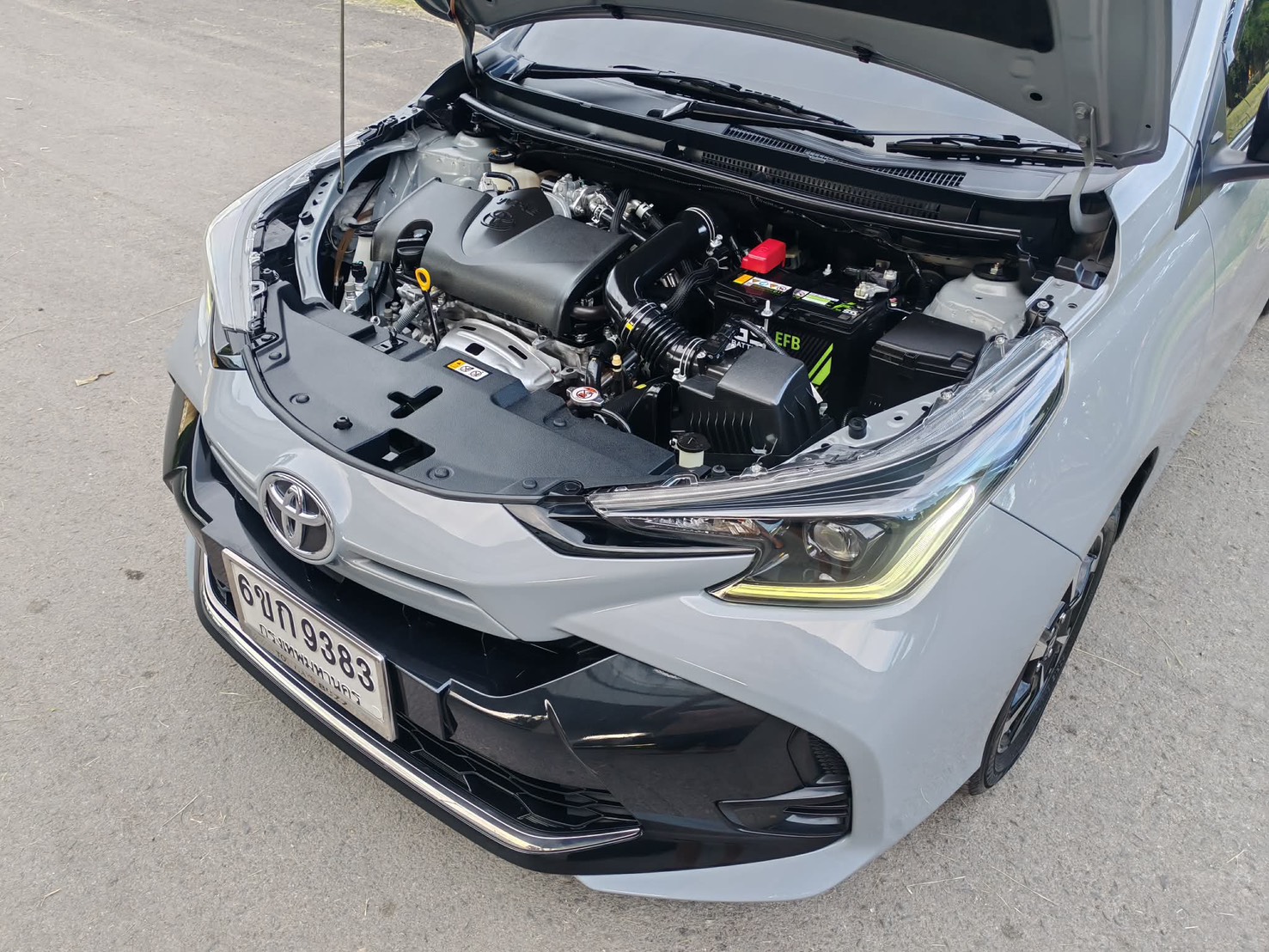 TOYOTA Yaris Eco Hatchback 1.2 Premium ปี 2023 - Image 18