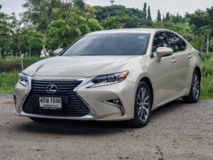 Lexus ES300H 2.5 Hybrid ปี 2015 จด 2016
