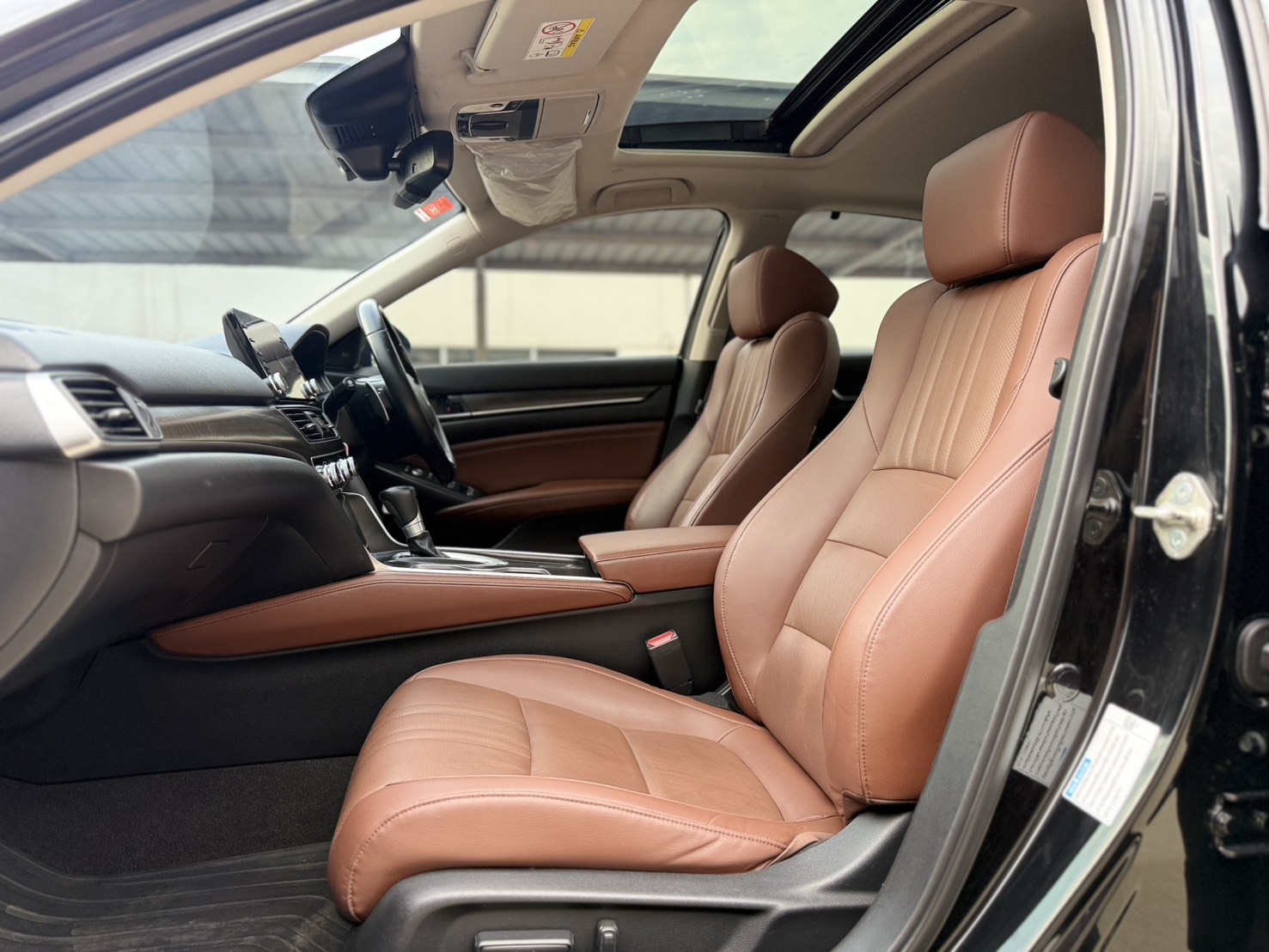 HONDA ACCORD, 2.0 HYBRID TECH ปี2019 - Image 10
