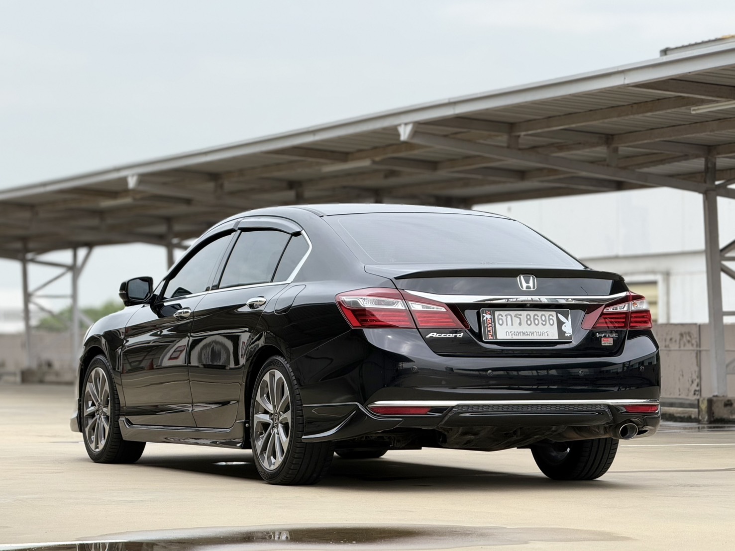 HONDA ACCORD 2.0(EL) MNC ปี 2017 - Image 7
