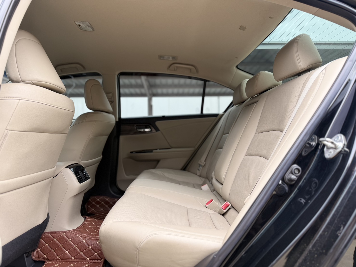 HONDA ACCORD 2.0(EL) MNC ปี 2017 - Image 11