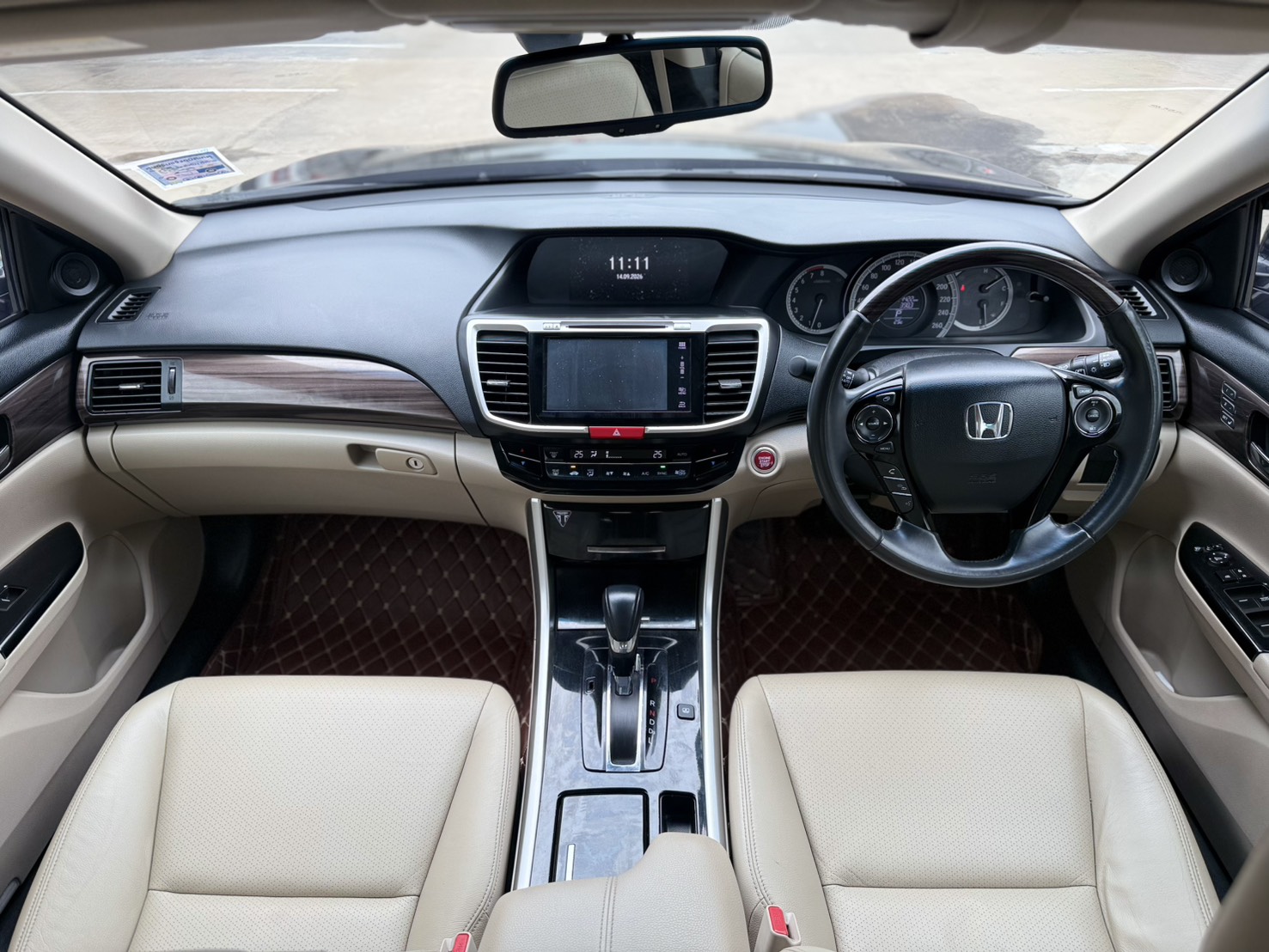 HONDA ACCORD 2.0(EL) MNC ปี 2017 - Image 12