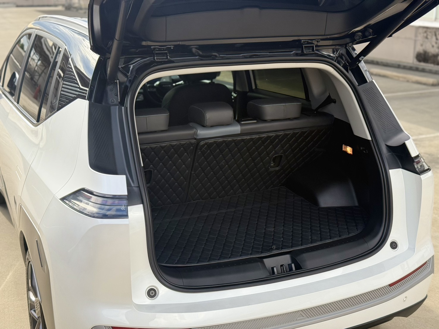 AION Y Plus 490 Premium ปี2023จด 2024 - Image 17