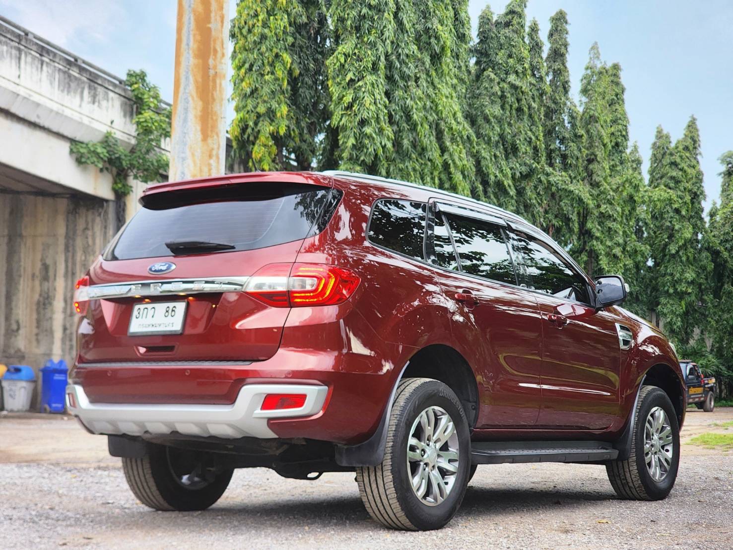 FORD EVEREST 2.2 Titanium ปี 2015 จดทะเบียน ปี 2016 - Image 5