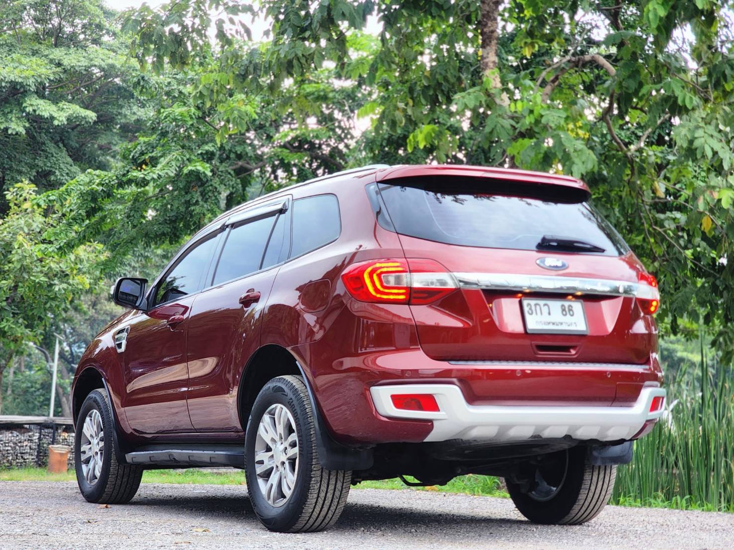 FORD EVEREST 2.2 Titanium ปี 2015 จดทะเบียน ปี 2016 - Image 7