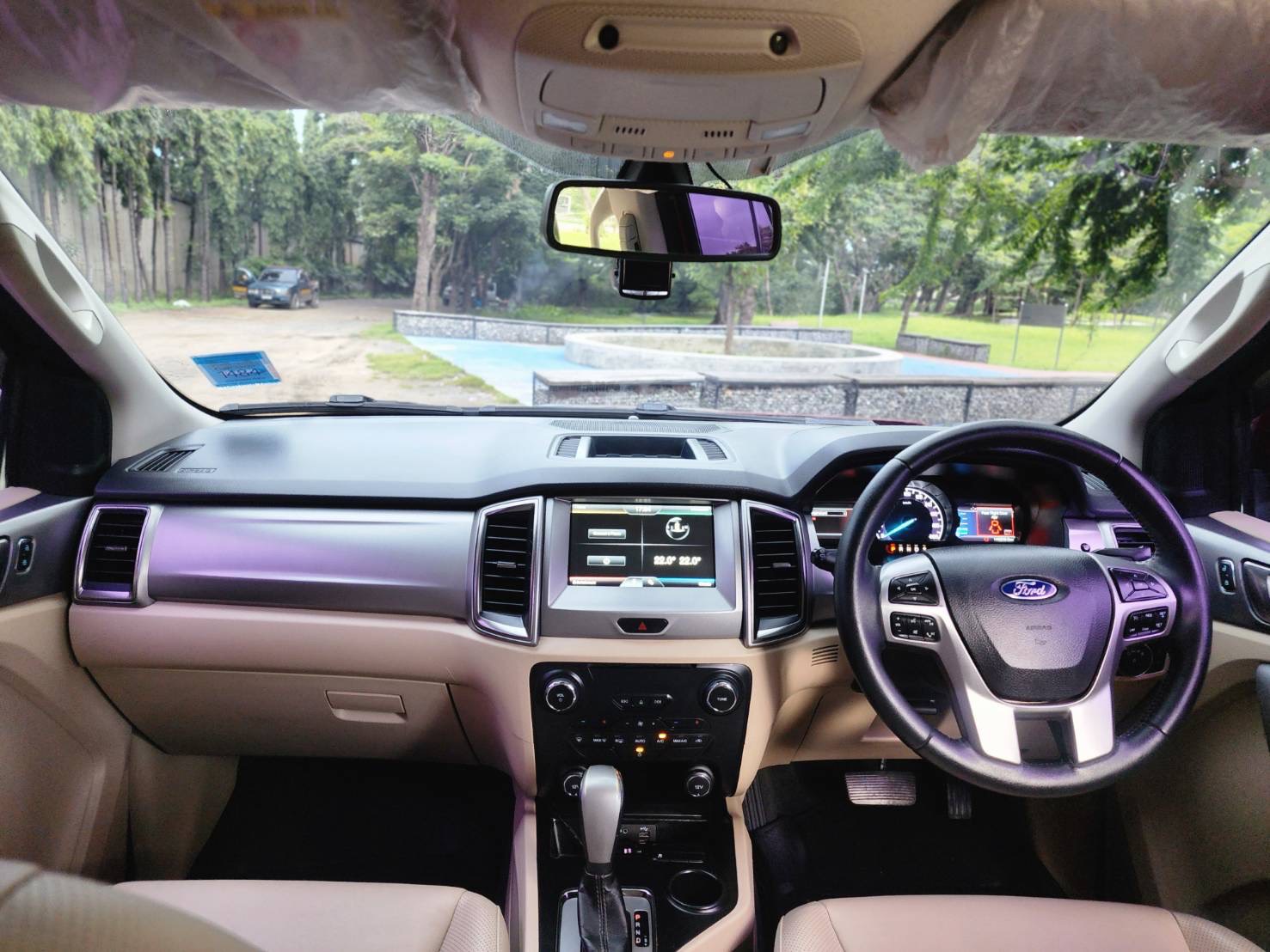 FORD EVEREST 2.2 Titanium ปี 2015 จดทะเบียน ปี 2016 - Image 12