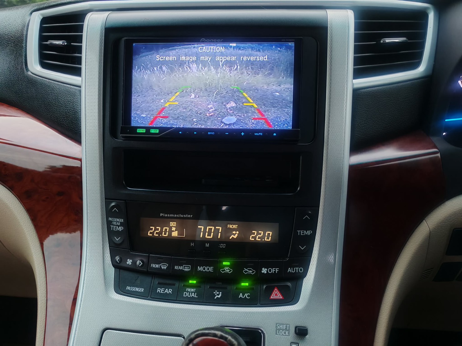 TOYOTA ALPHARD 2.4 V ปี 2011 - Image 16